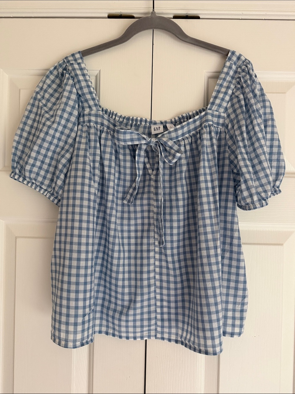 Gap top